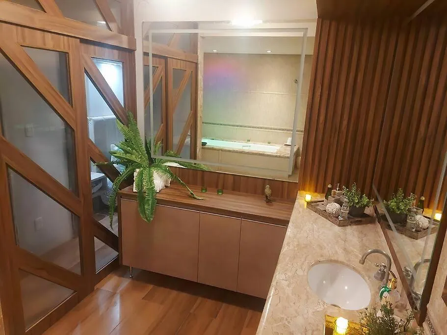 Linda Casa Com Piscina Em Picarras Sc E Vista Para O Mar Бразилия