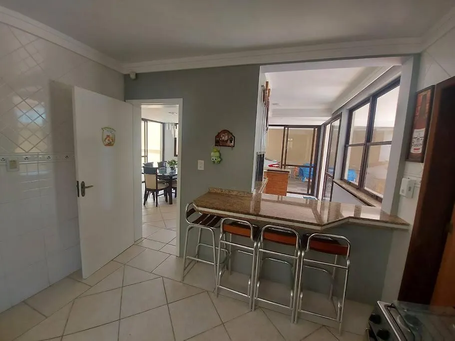 Linda Casa Com Piscina Em Picarras Sc E Vista Para O Mar 0*,
